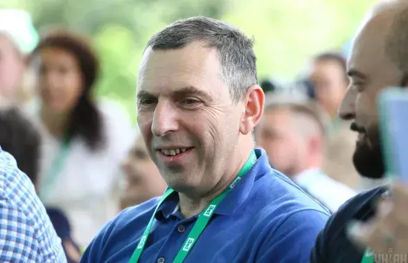 Зеленский продолжит "Минский процесс", но "будут кадровые замены"