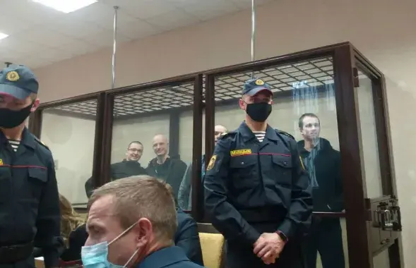 Дмитрий Дубовский, Игорь Олиневич, Дмитрий Резанович и Сергей Романов в суде​