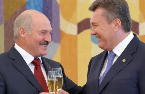 СМІ: Экс-прэзідэнт Украіны Януковіч выхоўвае пазашлюбнага сына