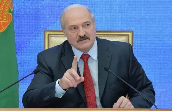 Эксперт: Улады ўважліва сочаць за зніжэннем рэйтынгу Лукашэнкі