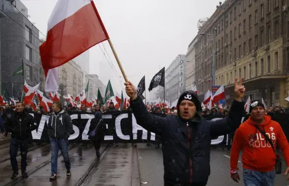 Polish nationalists demonstrate in Warsaw&nbsp;/ Reuters