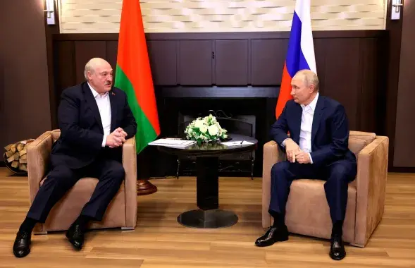 В Сочи Александр Лукашенко снова сидел в "васальской" позе
