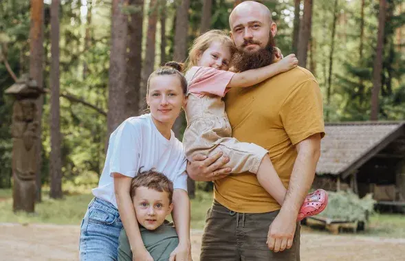 Сергей Кравченко с семьёй
