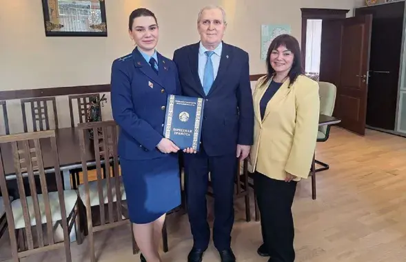 За "решительность и отвагу" Анна Кучинская получила грамоту Генпрокурора
