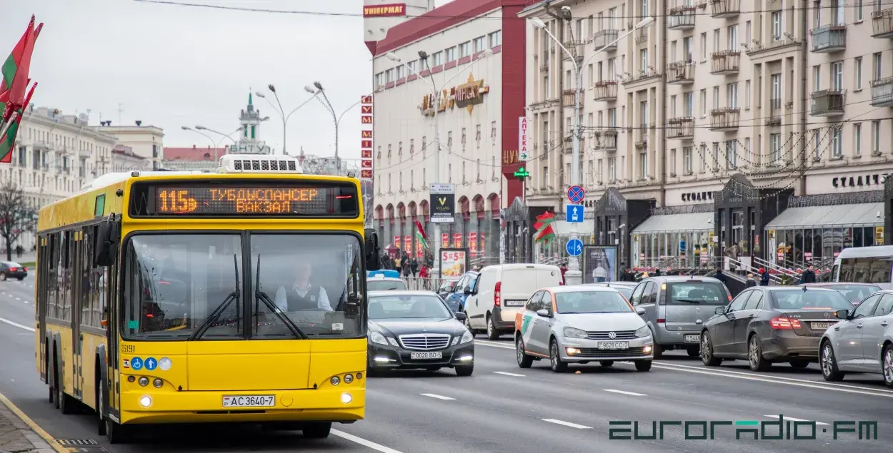 Автобус МАЗ в Минске / "Еврорадио"
